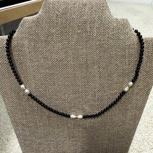 Black onyx and pearl necklace